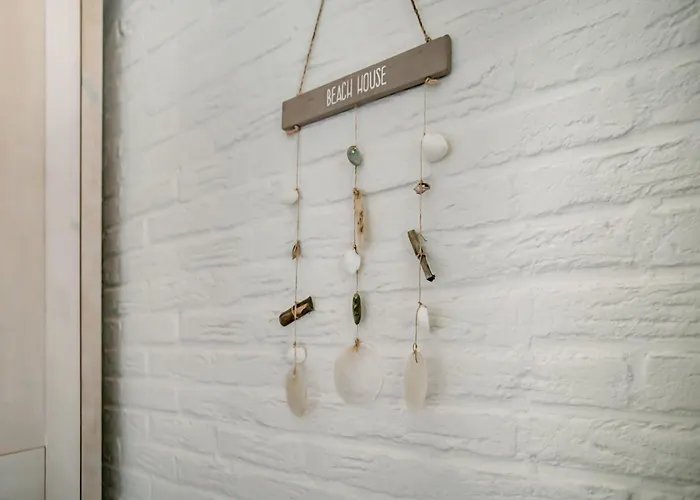 In Noordwijk Near Beaches * Noordwijkerhout