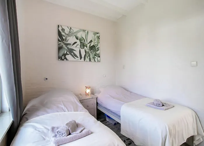 In Noordwijk Near Beaches بيت للعطل *