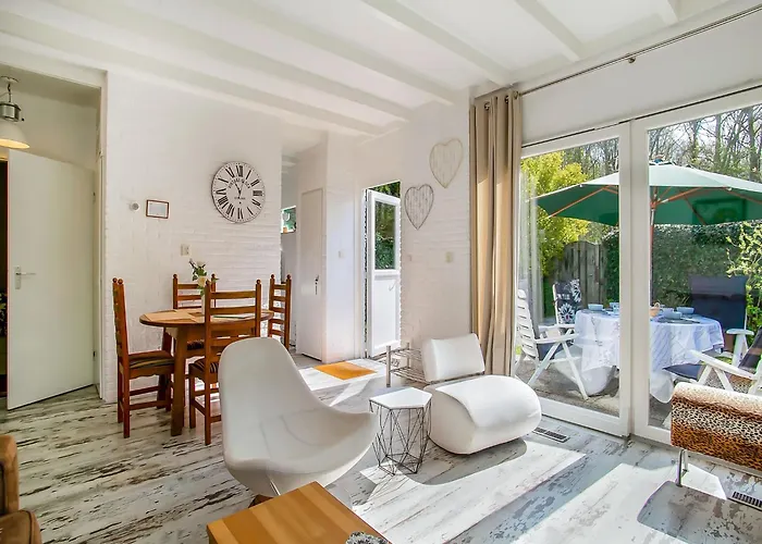 In Noordwijk Near Beaches بيت للعطل *