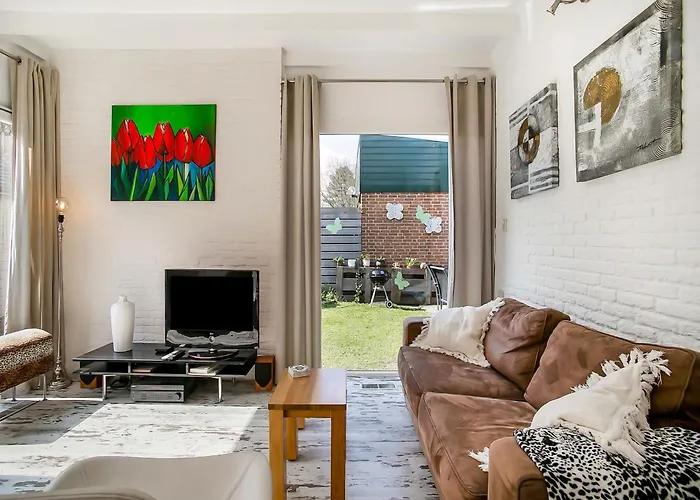 In Noordwijk Near Beaches بيت للعطل