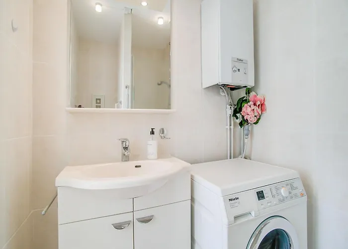 In Noordwijk Near Beaches بيت للعطل